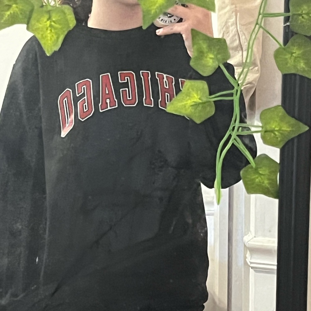 chicago crewneck